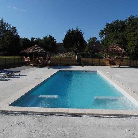 Camping Les Paillotes Payrac Buitenkant foto