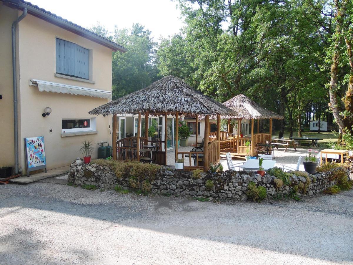 Camping Les Paillotes Payrac Buitenkant foto