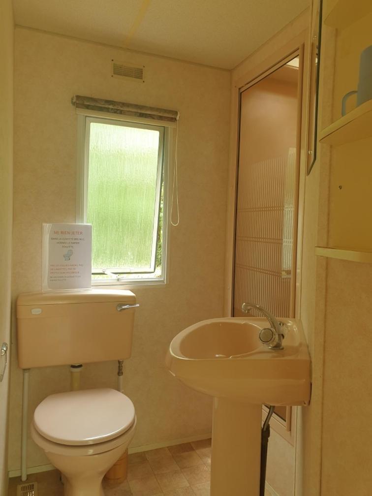 Camping Les Paillotes Payrac Buitenkant foto
