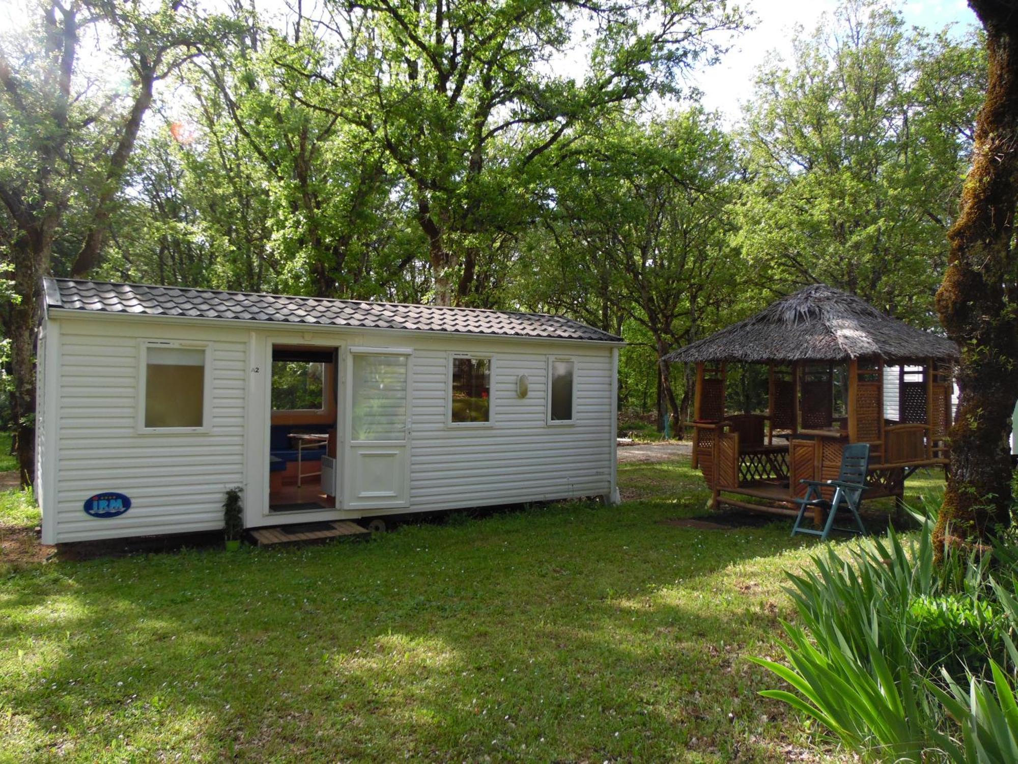 Camping Les Paillotes Payrac Buitenkant foto