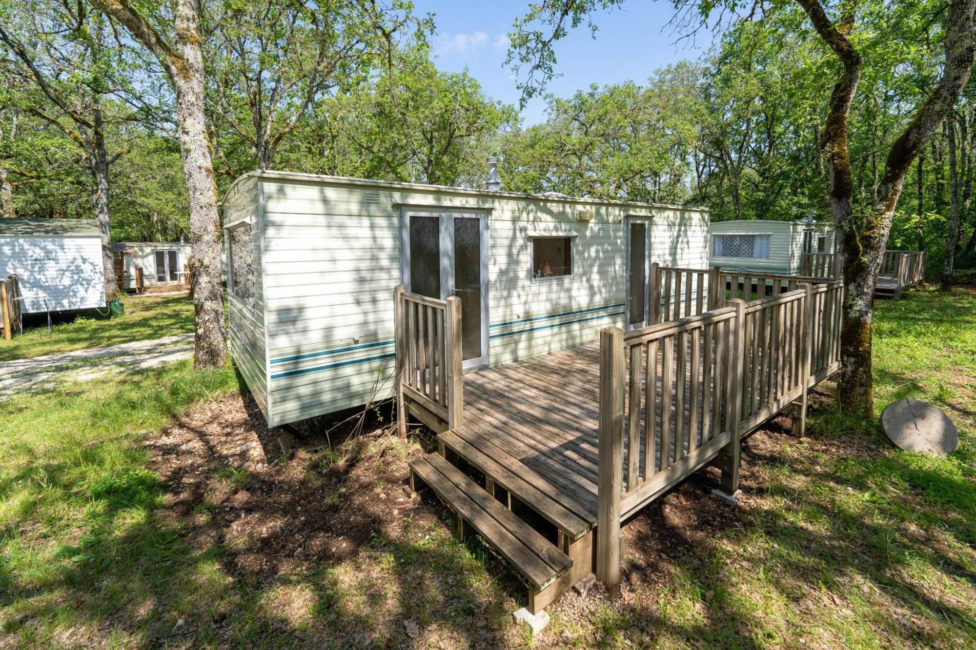 Camping Les Paillotes Payrac Buitenkant foto